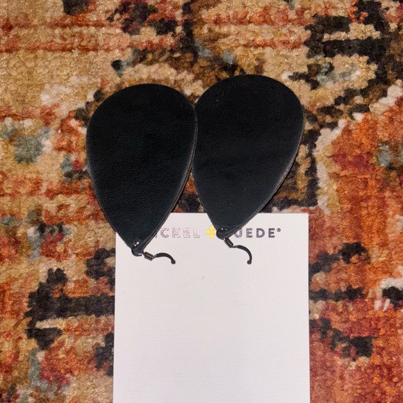 Nikel & Suede Medium Teardrops in Black Cork - Picture 2 of 3